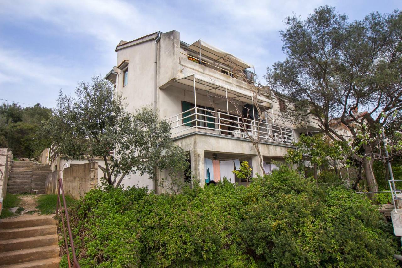 Apartments Mirella Mali Lošinj Екстериор снимка