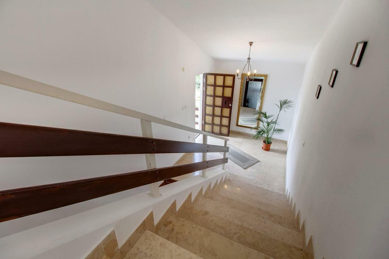 Apartments Mirella Mali Lošinj Екстериор снимка